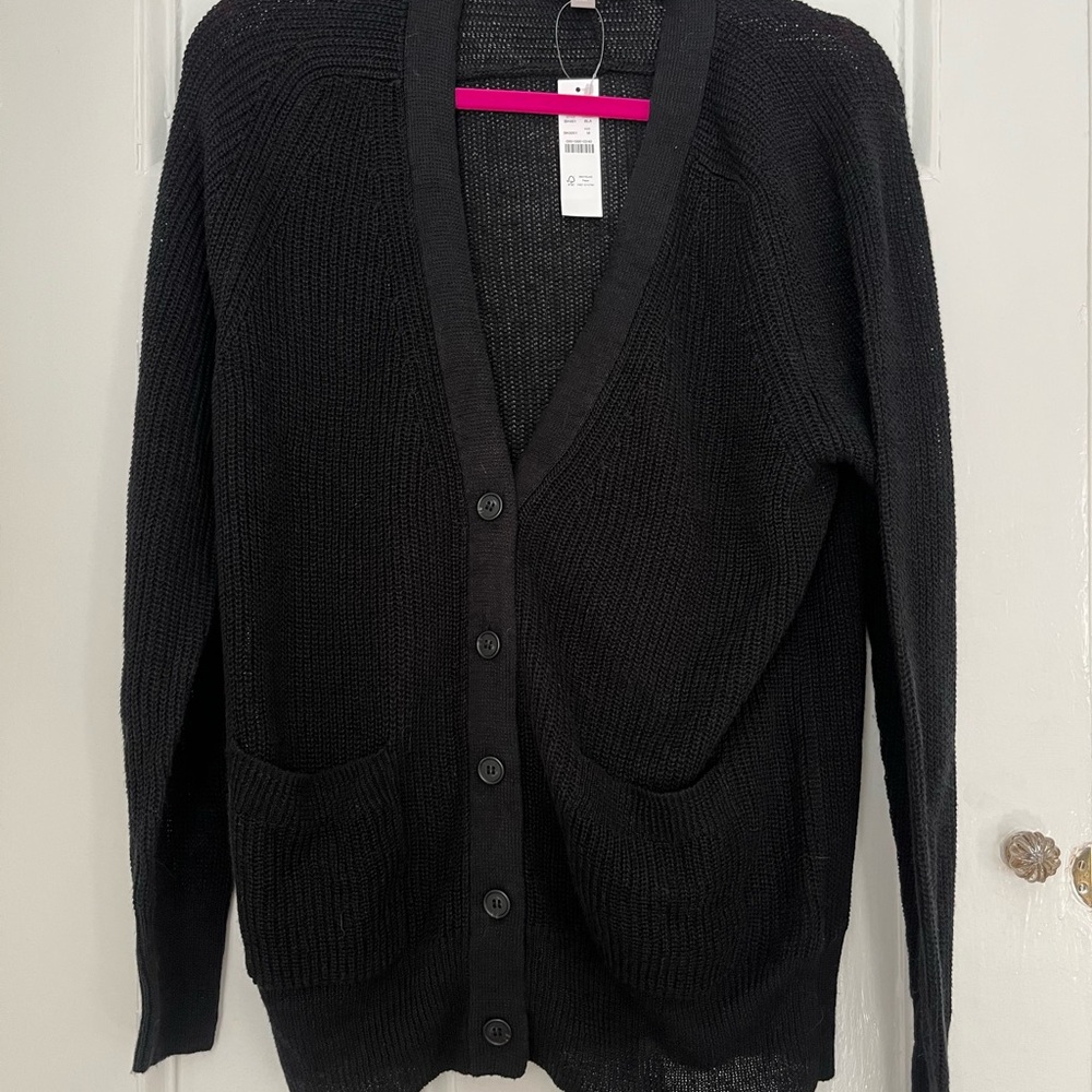 NWT - JCrew - knitted V neck cardigan - Size Medium - Black